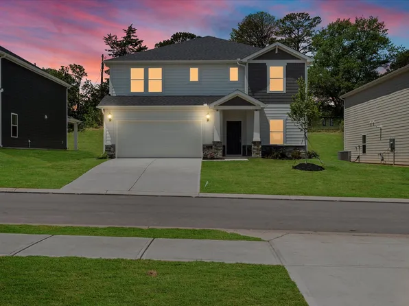 106 Gibbon Way, Gray Court, SC 29645