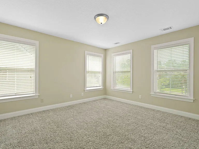 275 James Dunham Pkwy — Photo 41
