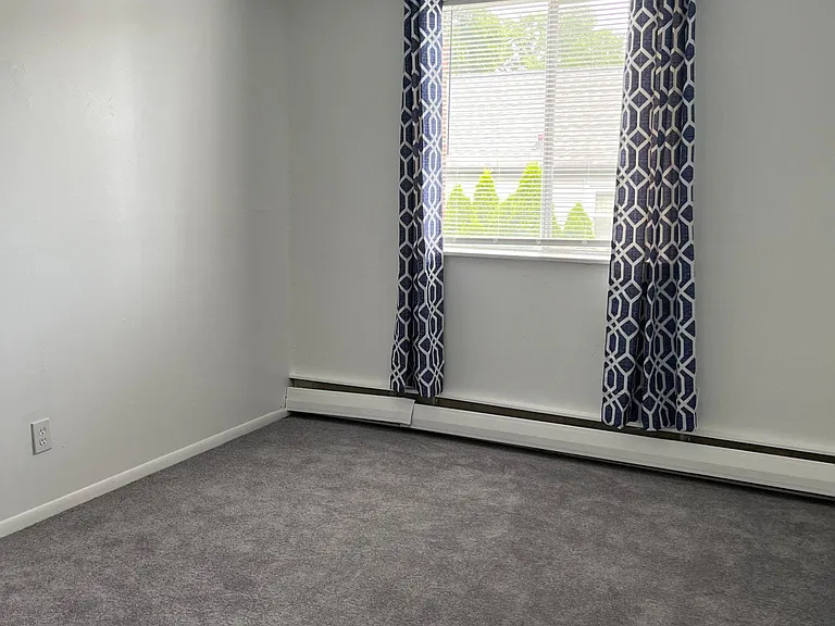 120 Saint Charles St #8 — Photo 8