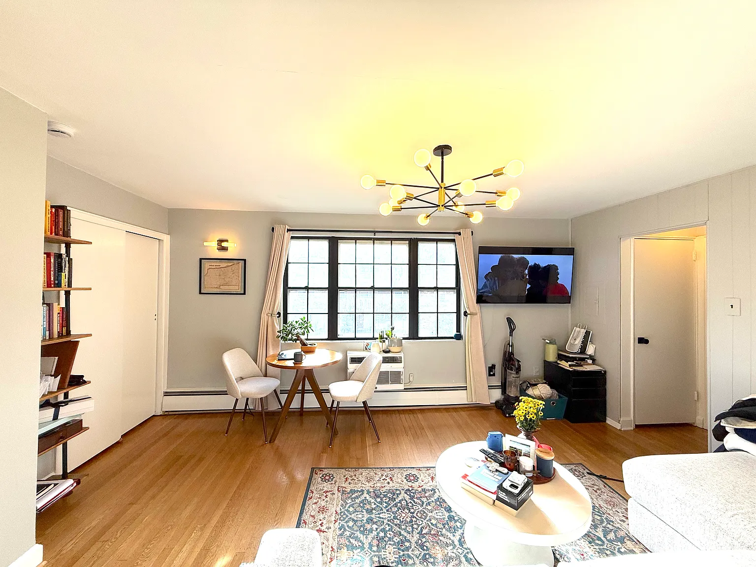 1 bed, 574 sqft, $1,799 — Photo 2