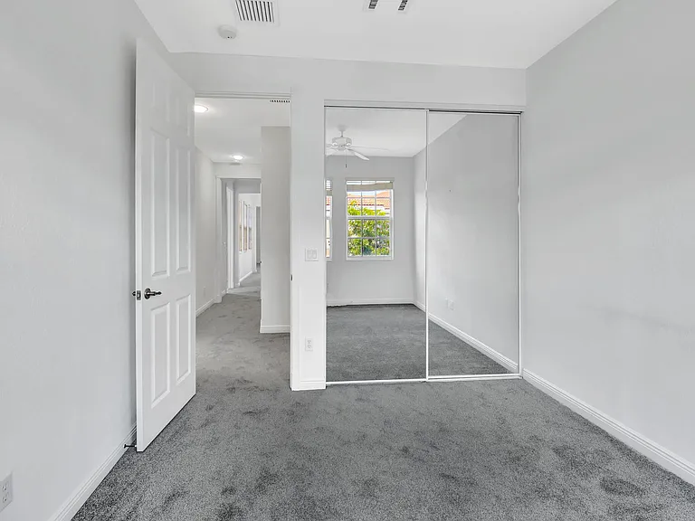 838 NW 83rd Ln — Photo 37