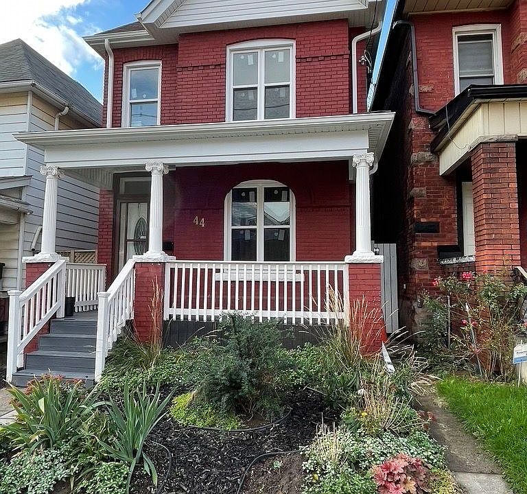 1st image of 44 Bristol St