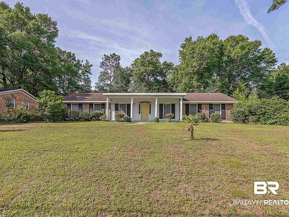 2nd image of 174 Country Club Dr