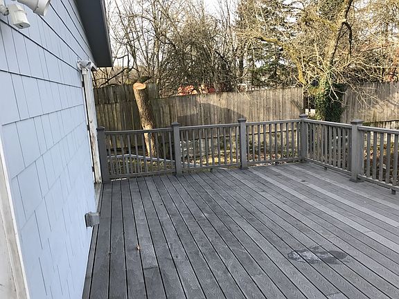 3rd image of 12623 42nd Ave S