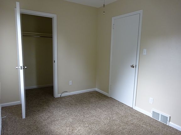 5th image of 708 Cedar Ave