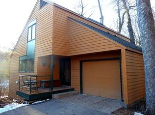 104 Glenthistle Rd, Madison, WI 53705