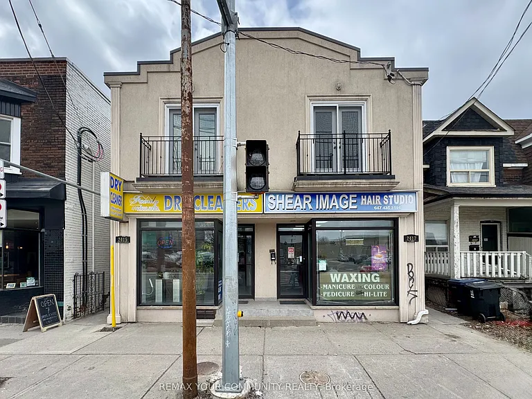 2417 Dundas St W #4 — Photo 14