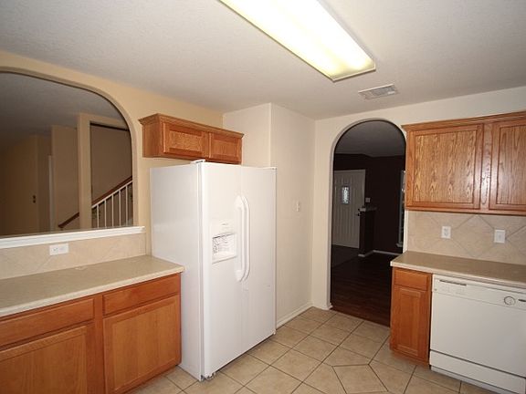 5th image of 5007 Causeway Ct