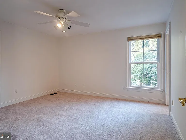 2075 Matsons Cir — Photo 14