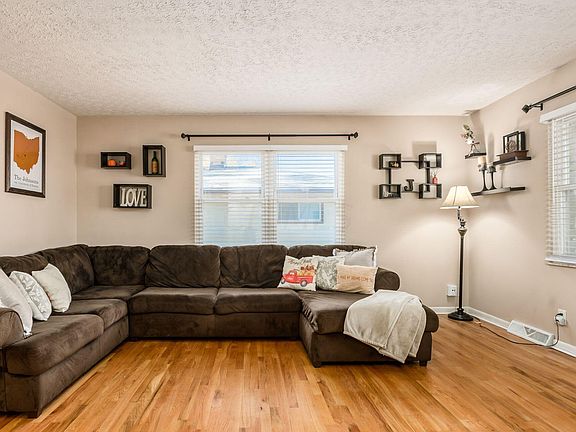 5th image of 5077 Mengel Ln