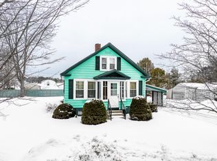 59 Hanover St, Skowhegan, ME 04976