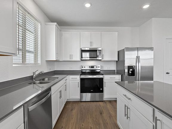 Spacious Kitchen
