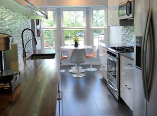 35 Seneca Trl, Branchburg, NJ 08876