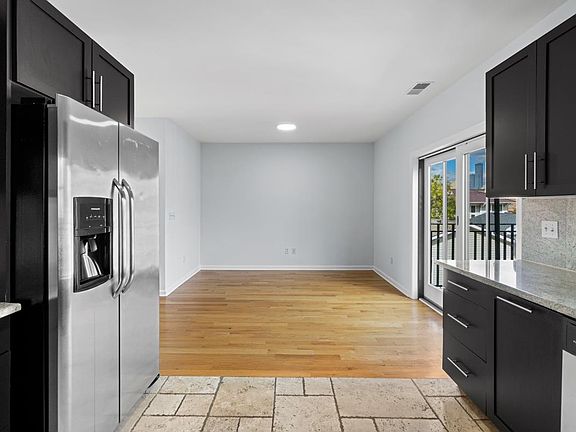 5th image of 26-2 Ash St
