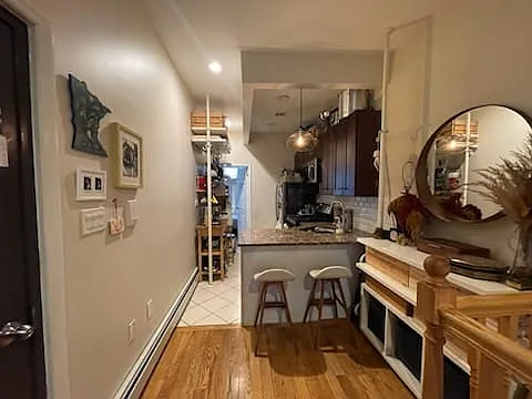 Building Photo - 1823 Menahan St #1L