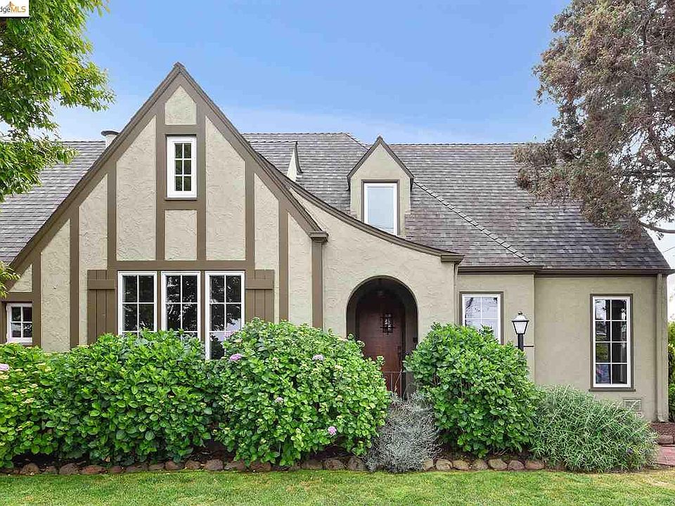 1st image of 710 Arbor Dr