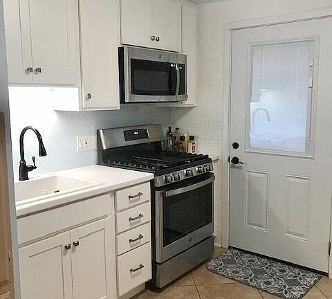 5th image of 336 S Paseo Madera Unit D