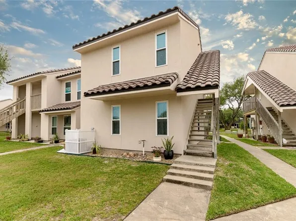 221 Marion Dr #B-107, Rockport, TX 78382