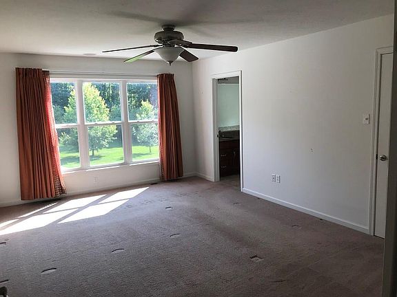 4th image of 6012 Lillypond Way