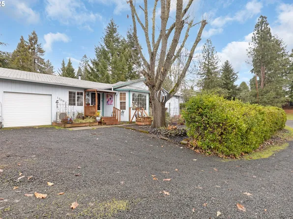 1065 Greenley St, Roseburg, OR 97471