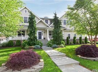 2857 Lindenmere Dr, Merrick, NY 11566