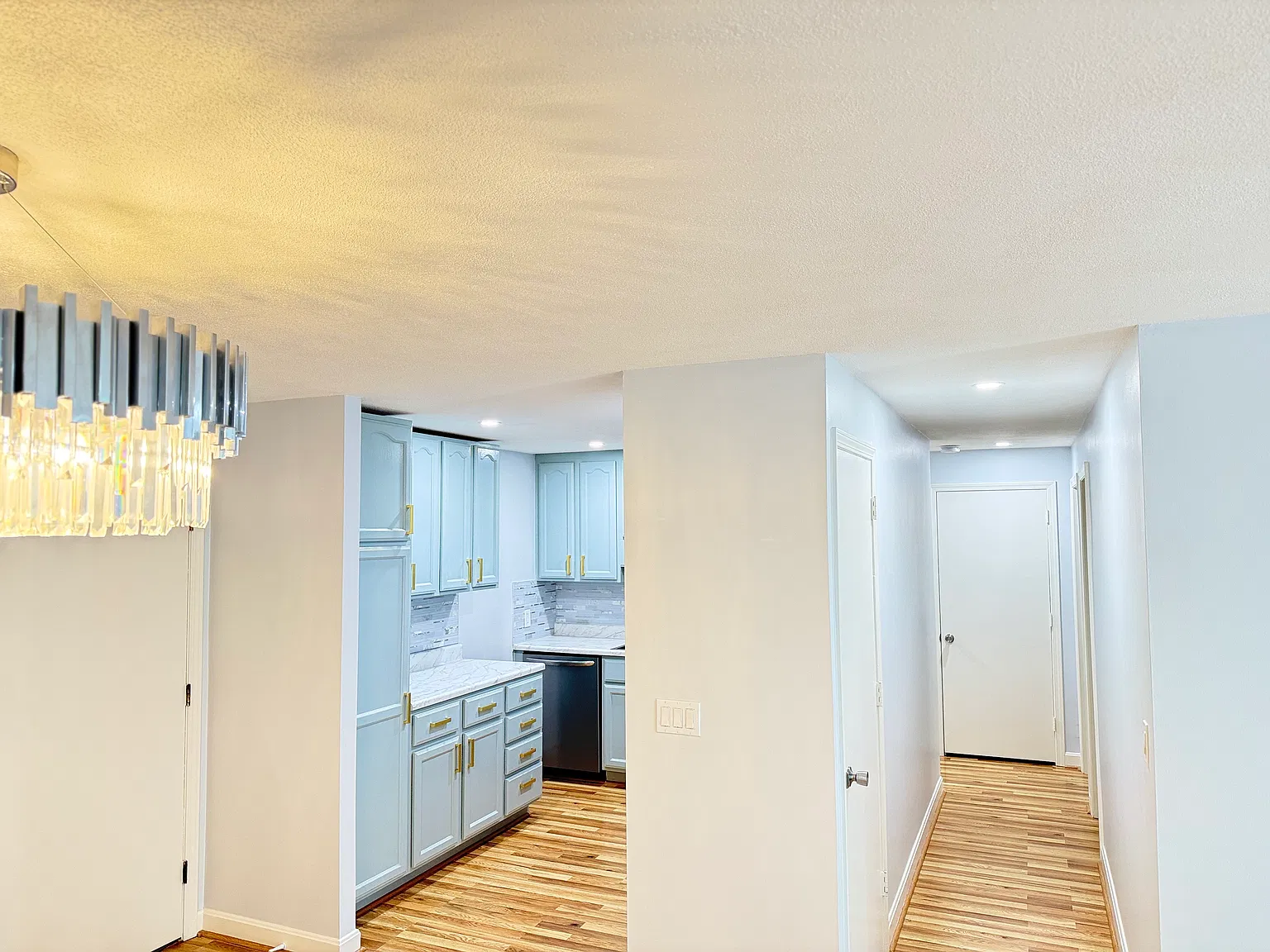 2 bed, 974 sqft, $2,750 — Photo 4
