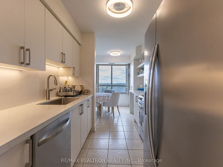 78 Harrison Garden Blvd #1409 — Photo 15