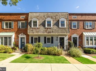 6723 Fairfax Rd #15, Chevy Chase, MD 20815