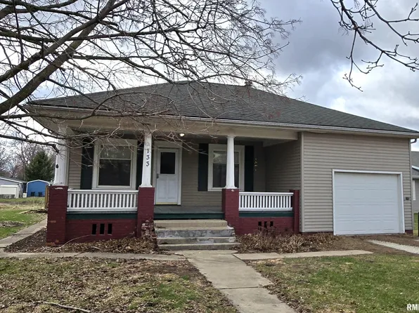 133 N Olive St, Williamsfield, IL 61489