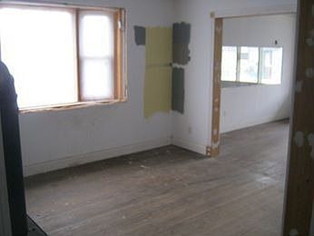 2nd image of 2295 Hewitt St