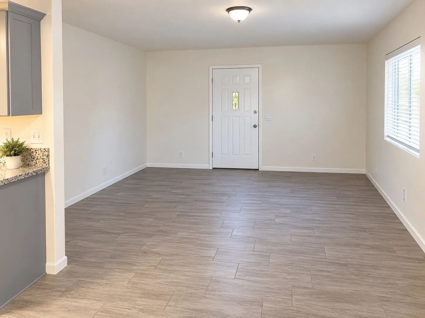 44644 Beech Ave — Photo 3