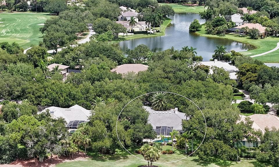 1st image of 402 MACEWEN DRIVE