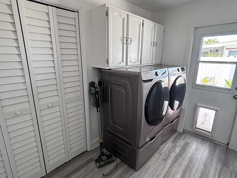 1550 Mars St — Photo 13