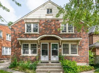 52 Avondale Ave S, Waterloo, ON N2L2B8