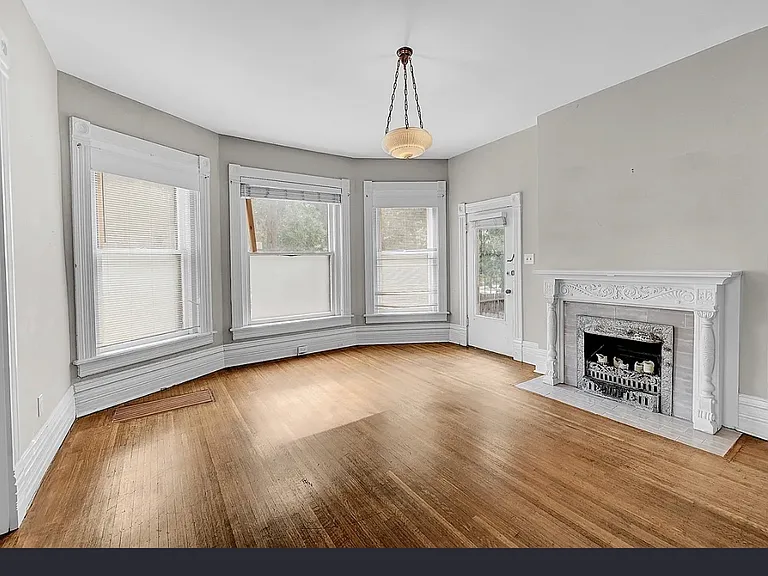 2125 E 13th Ave — Photo 31