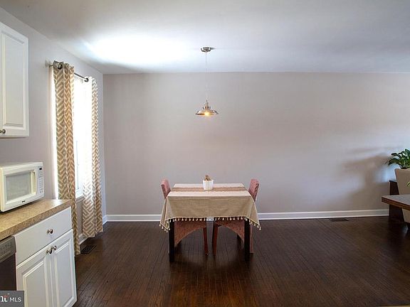 5th image of 7732 Donegal Bay Dr