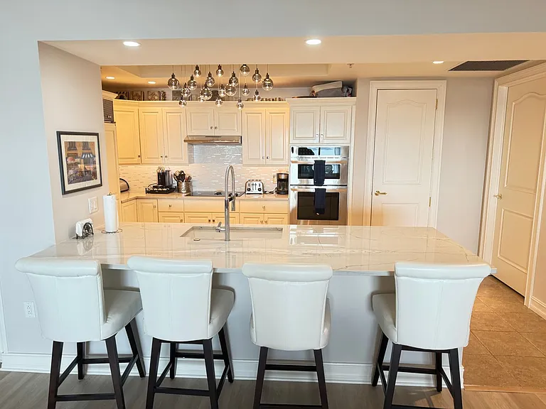 1111 Ritz Carlton Dr #1404 — Photo 7