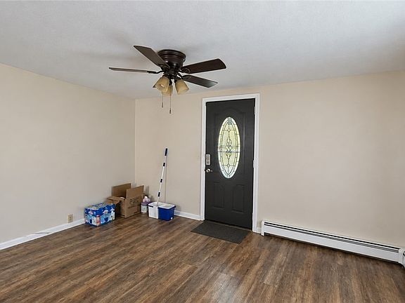 3rd image of 135 W Virginia Ave