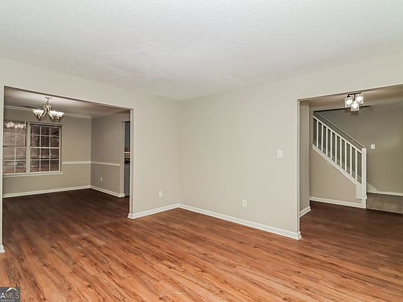 4th image of 2872 River Ridge Hl