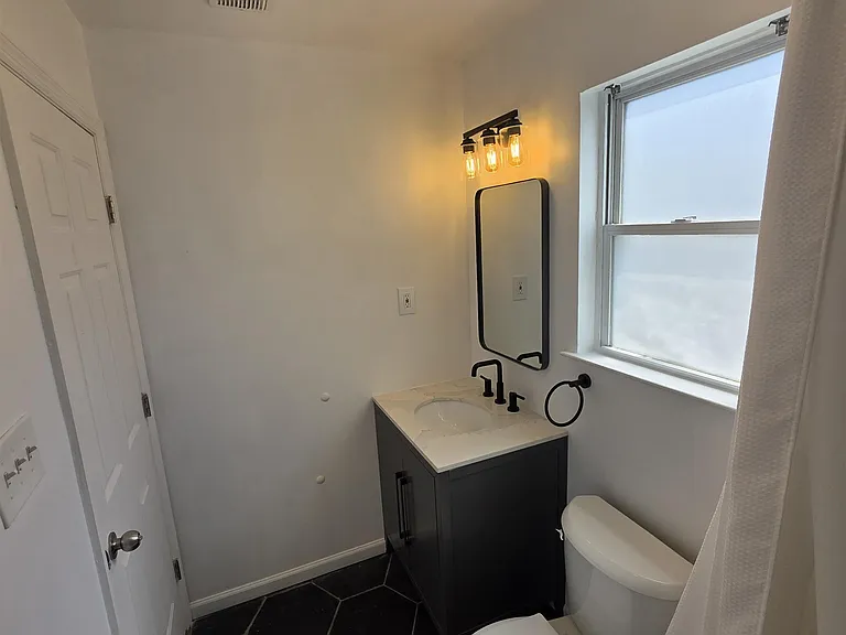 203 Halladay St #1 — Photo 10