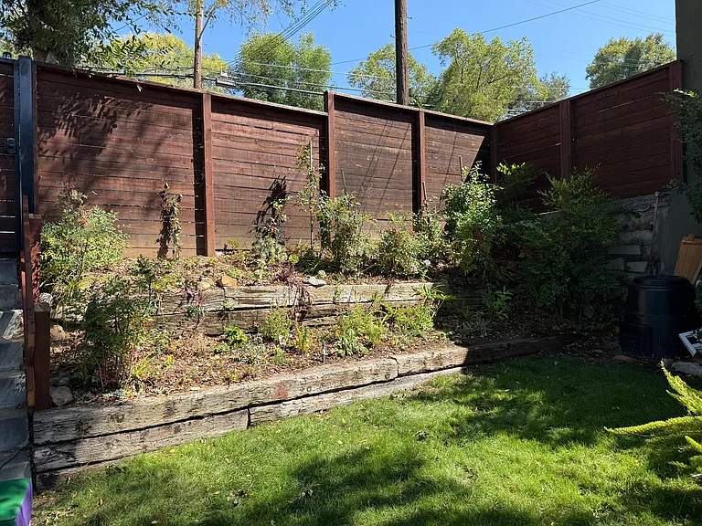 2046 Cerro Gordo St — Photo 3