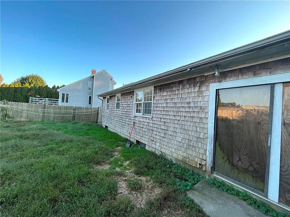 9 Harbour Island Rd, Narragansett, RI 02882 Zillow