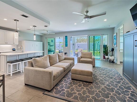 5th image of 2664 Seychelles CIR #2402