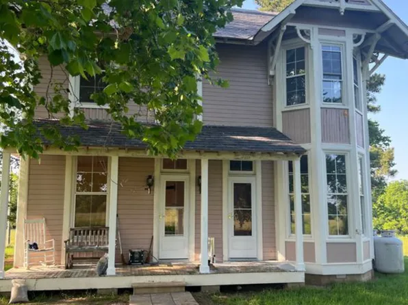 1173 Bracketts Farm Rd, Louisa, VA 23093