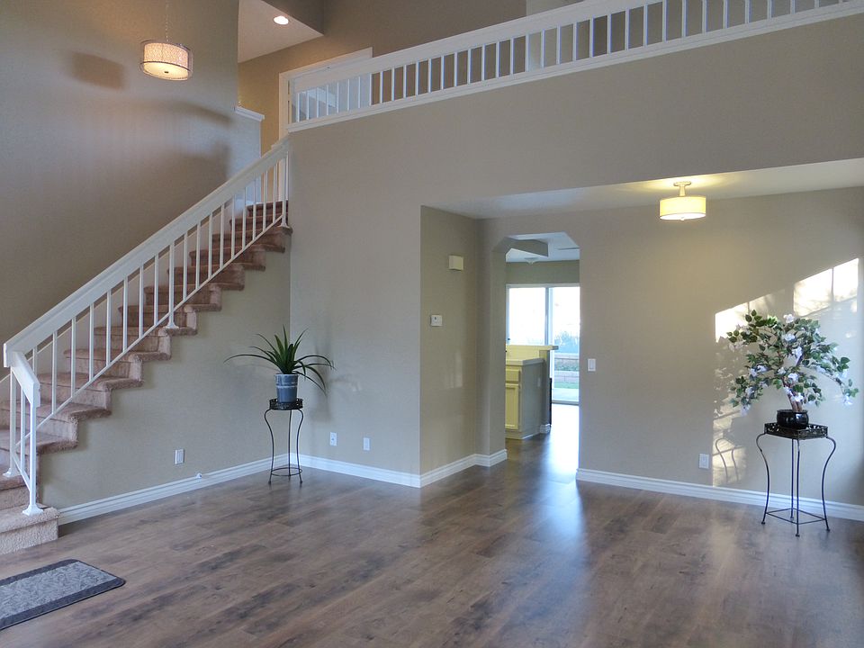 All new paint, carpet, flooring!