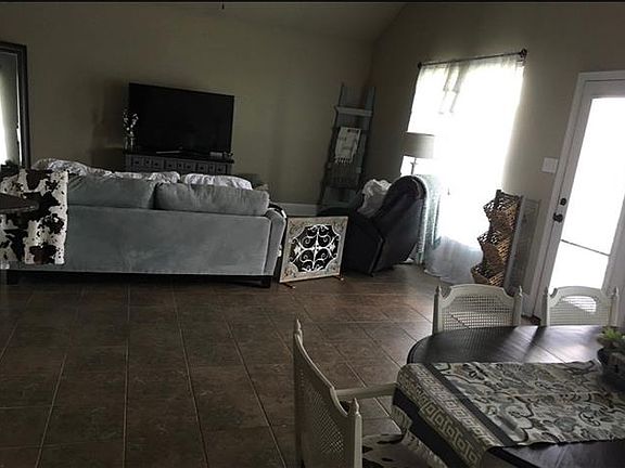 3rd image of 20477 Kensington Row