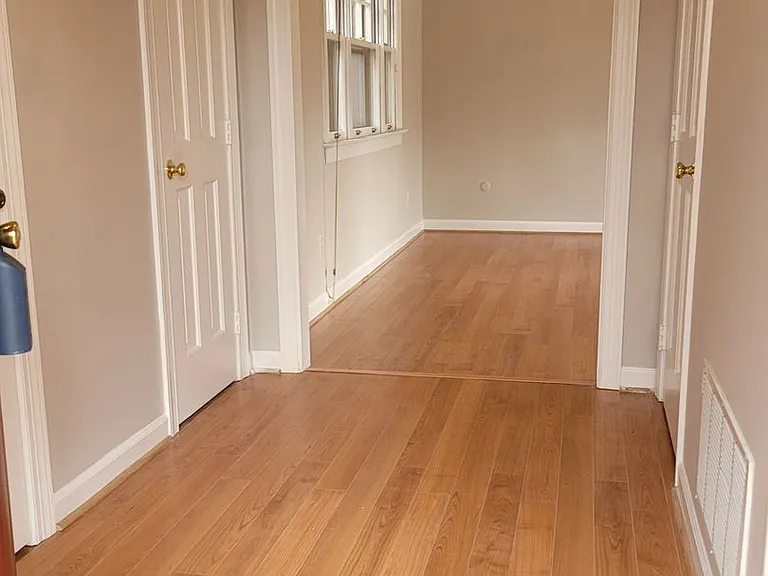 464 Westover Mews — Photo 3