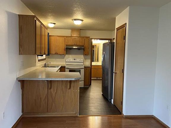 4th image of 1188 SW Ivory Loop