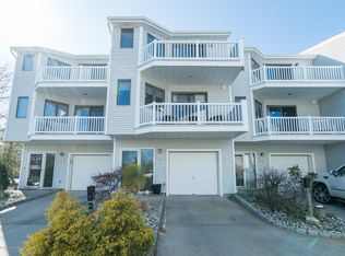 2 Navesink Ct, Long Branch, NJ 07740