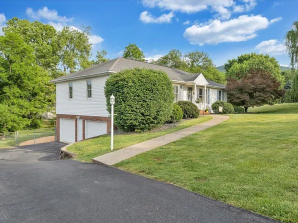 93 Orchard Hill Dr, Cloverdale, VA 24077